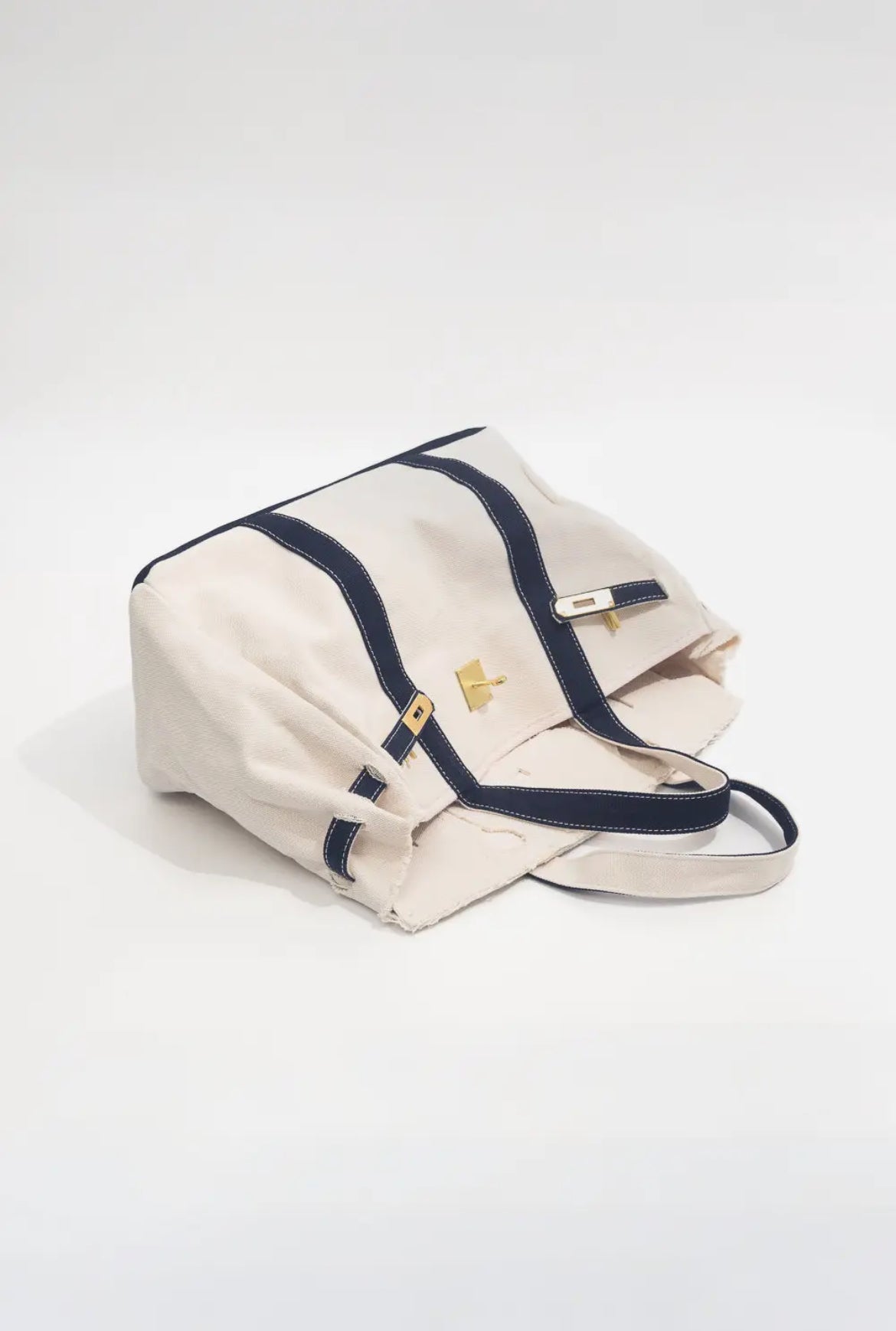 Hand Crafted Premium Cotton Canvas with luxury steel  headwear bag.